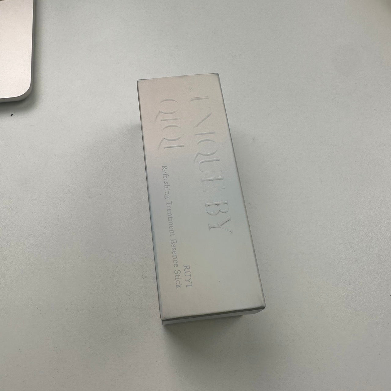 【KS】Unique by QiQi Refreshing Trentment Essence Stick　BOX22